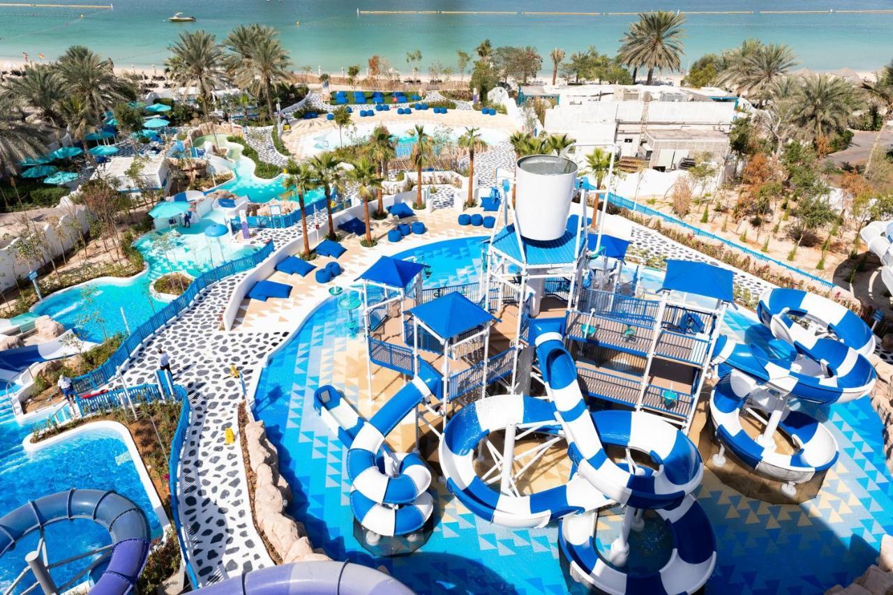 Le Meridien Mina Seyahi Beach Resort & Waterpark Дубай Екстериор снимка Aerial view of the park